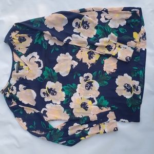Banana Republic Long Sleeve "coldShoulder" blouse